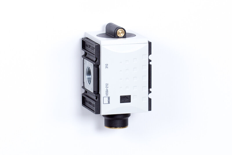 Soft start valves
